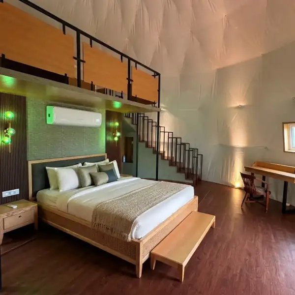 Duplex Dome panoramic interior view